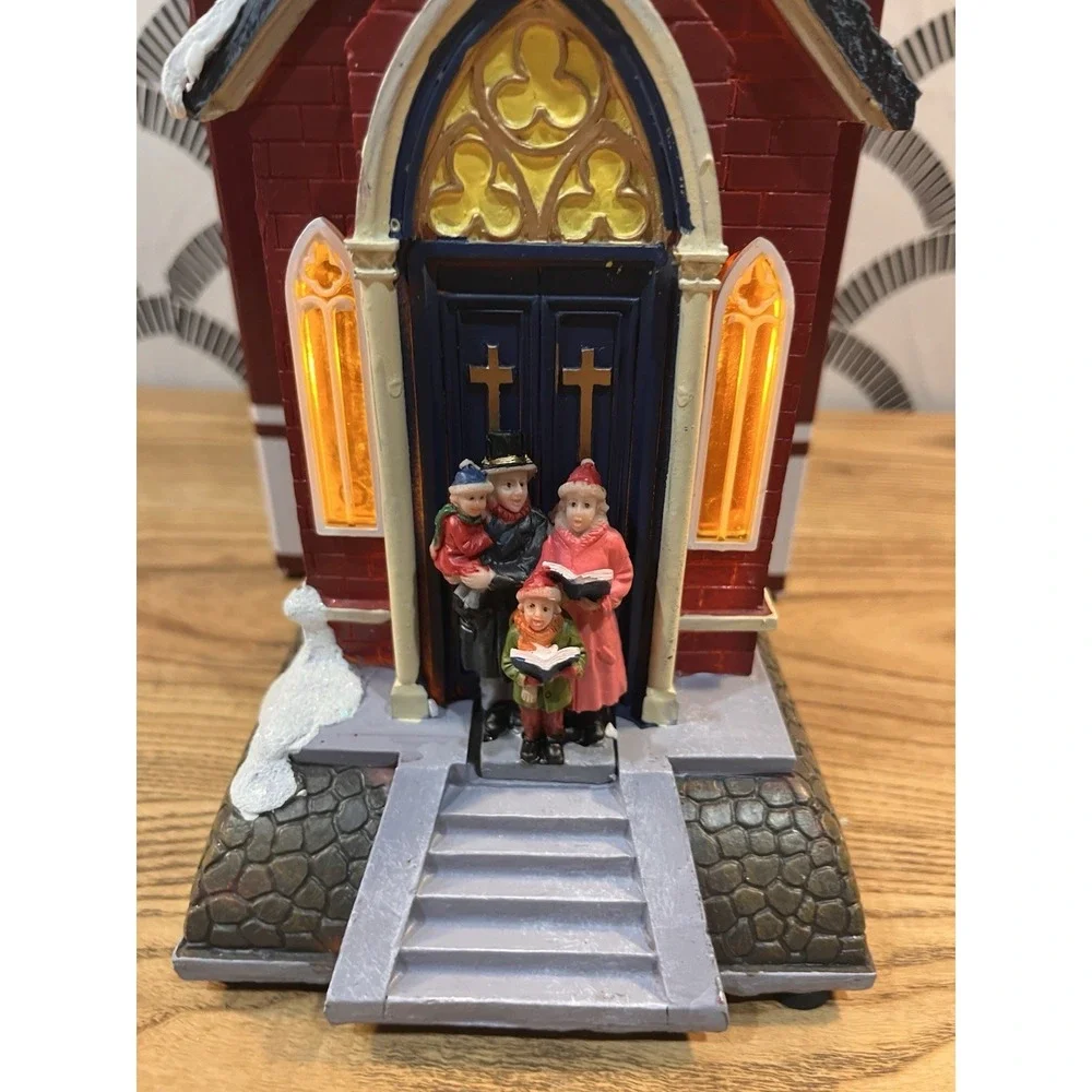 ENCHANTED‎ FOREST Musical Church Dual Power Lighted 2020 /With Original Box!!